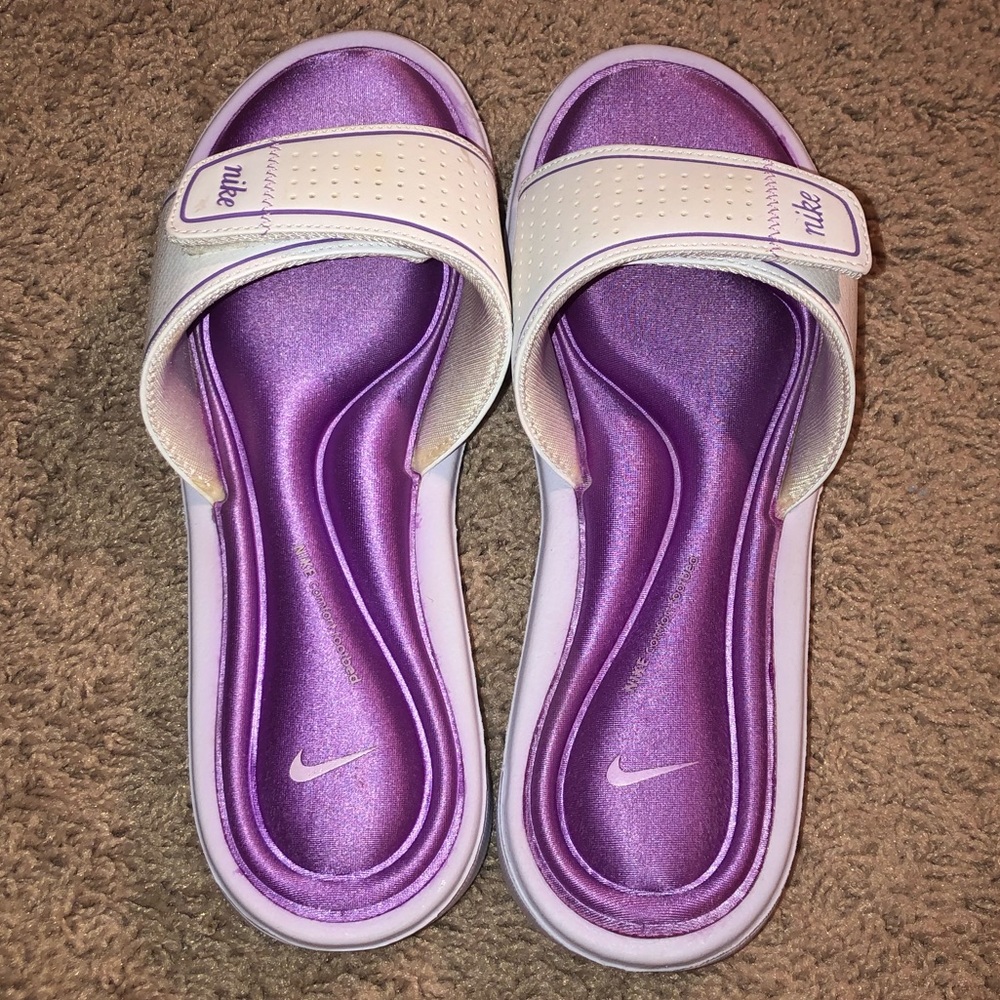 Nike slides